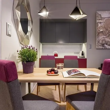 Cadena Gallery Witkacy 아파트